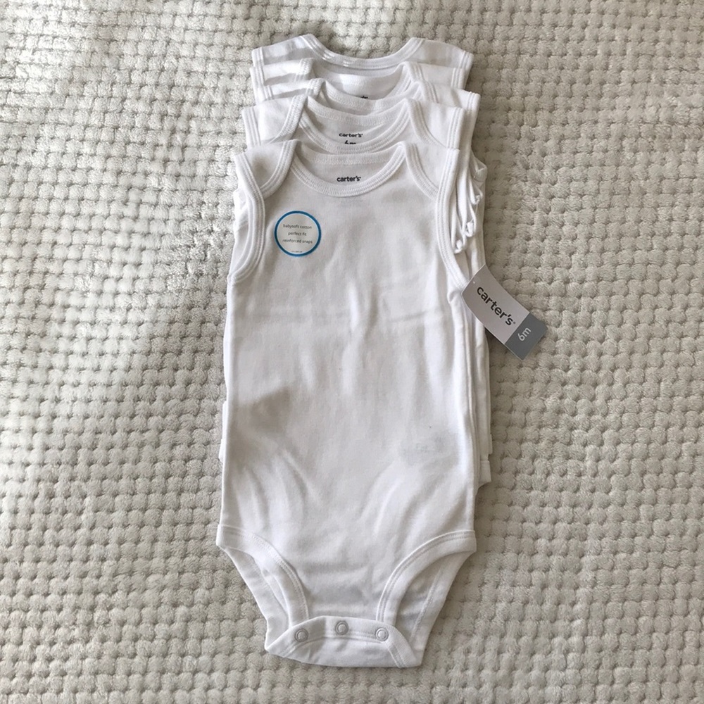 ✨NWT✨Pack of 5 Carter’s baby sleeveless Bodysuit